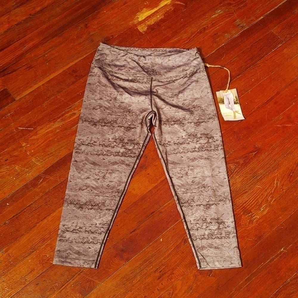 Earth Yoga Charcoal Gray Yoga Pants / Leggings Sz M NWT